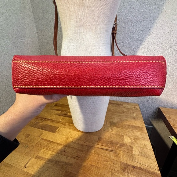 Dooney & Bourke Red Pebble Leather Crossbody Letter Carrier Bag Pouchette - Picture 7 of 10